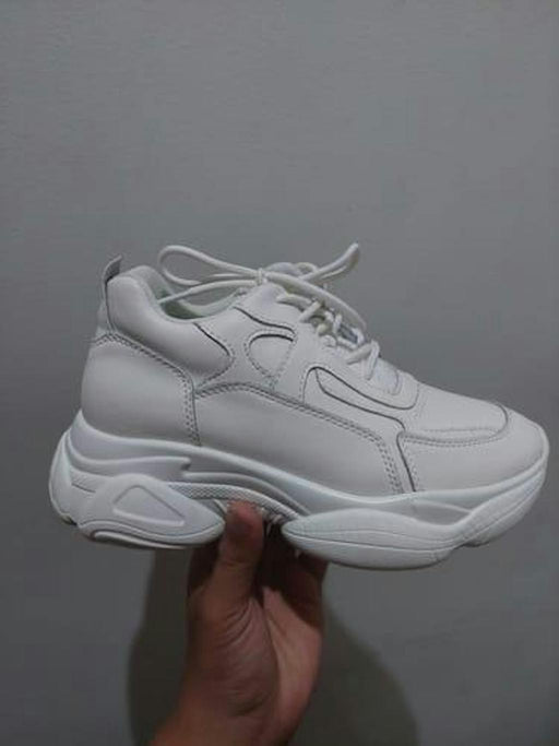 Customer photo from Bruce's 5-star review of Finn Cotton Ulap height-boosting sneakers